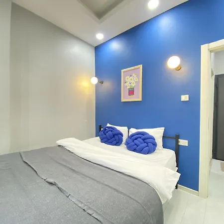 Modern 1br Flat With Balcony — 1 Min To Istiklal Isztambul