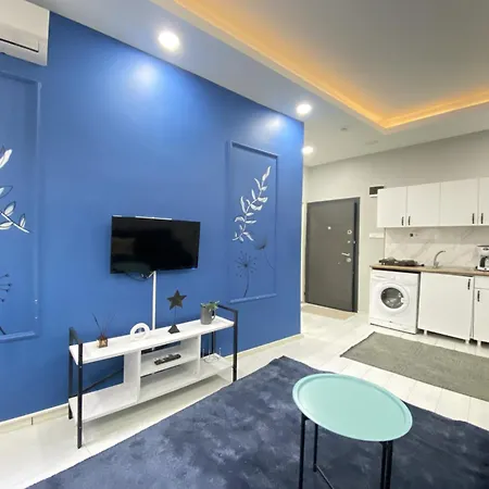Modern 1br Flat With Balcony — 1 Min To Istiklal Isztambul